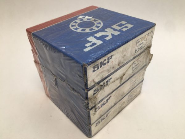 Angular Contact Ball Bearing – Straight Bore, 65 mm ID, 100 mm OD, 18 mm Width, Open, 25°, ABEC 7 / P4 Precision.