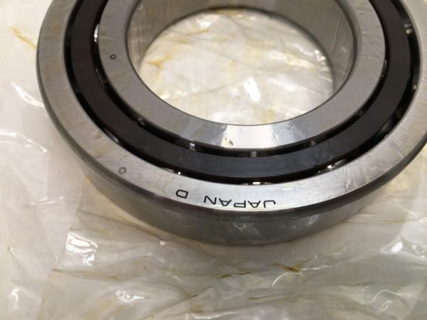 Angular Contact Ball Bearing – 70 mm ID, 125 mm OD, 24 mm Width, Open, 25° Contact Angle, Light Preload.