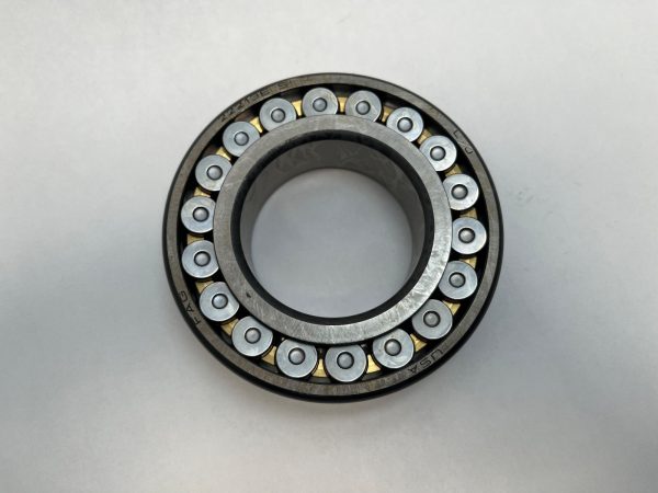 Spherical roller bearing – Straight Bore, 65 mm ID, 120 mm OD, 31 mm Width, Open, C4 Internal clearance.
