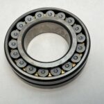 Spherical roller bearing – Straight Bore, 65 mm ID, 120 mm OD, 31 mm Width, Open, C4 Internal clearance.