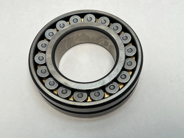 Spherical roller bearing – Straight Bore, 65 mm ID, 120 mm OD, 31 mm Width, Open, C4 Internal clearance.