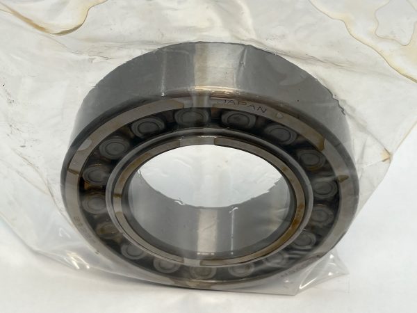 NSK 22212MK Spherical Bearing 60x110x28 mm 22212-MK Hoover Japan