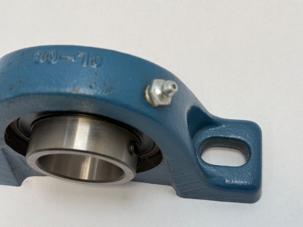 MB CL-25-1-5/8 Flange Mount Bearing CL251-58 NPL-26 P2B-SCB-110 1-5/8″ ID