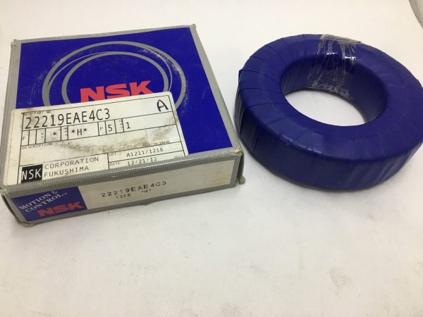 Spherical Roller Bearing – Straight Bore, 95 mm ID, 170 mm OD, 43 mm Width, Open, C3 Internal clearance.