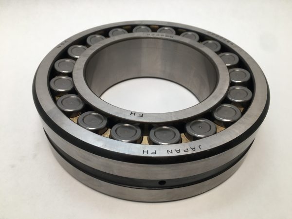 Spherical Roller Bearing – tapered Bore, 110 mm ID, 200 mm OD, 53 mm Width, Open, C3 Internal clearance.