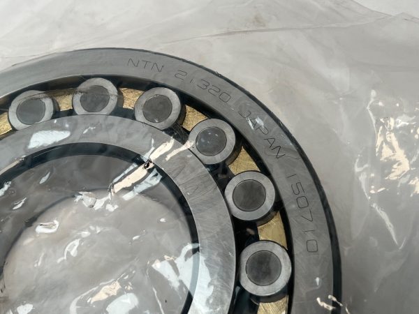 NTN 21320 Spherical Bearing 100x215x47 mm 21320-M Japan