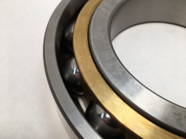 Angular Contact Ball Bearing – Straight Bore, 120 mm ID, 215 mm OD, 40 mm Width, Open, 40° Contact Angle, P5 Precision.