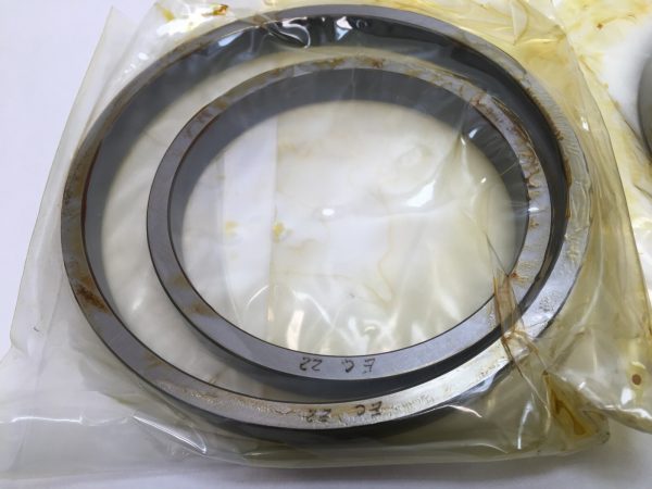 Angular contact bearings – 100 mm ID, 150 mm OD, 24 mm Width, Open, 15°, Light preload.