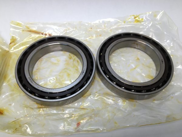 Angular contact bearings – 100 mm ID, 150 mm OD, 24 mm Width, Open, 15°, Light preload.