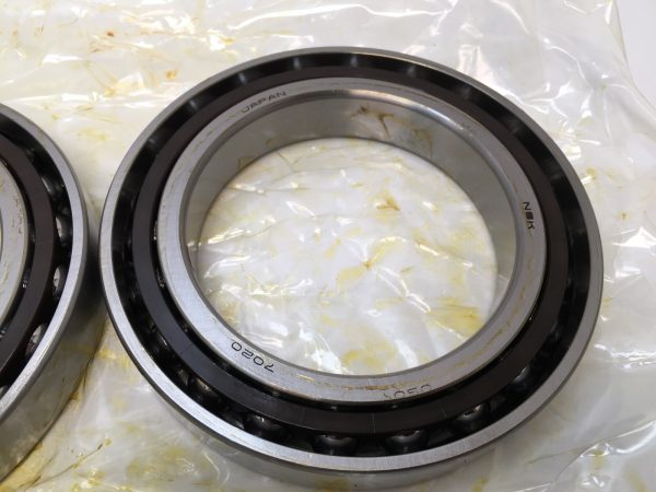 Angular contact bearings – 100 mm ID, 150 mm OD, 24 mm Width, Open, 15°, Light preload.