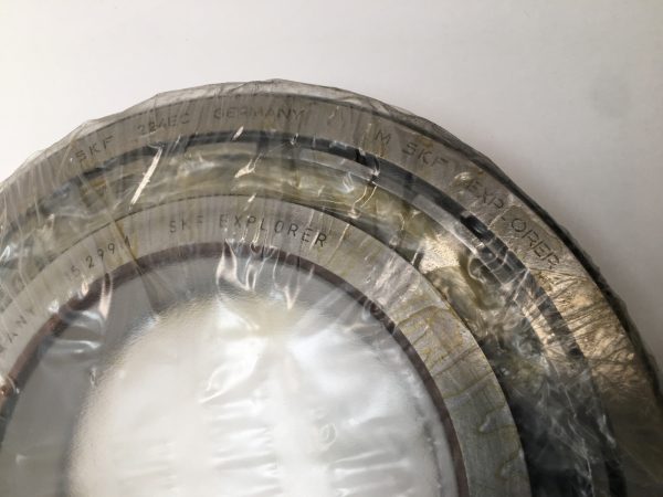 Cylindrical Roller Bearing – Straight Bore, 120 mm ID, 215 mm OD, 40 mm Width, 1 Row, CN Internal Clearance.