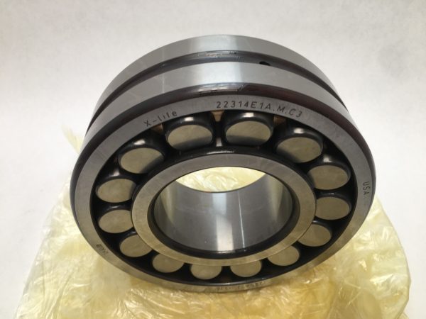 Spherical Roller Bearing – Straight Bore, 70 mm ID, 150 mm OD, 51 mm Width, Open, C3 Internal Clearance.