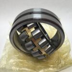 Spherical Roller Bearing – Straight Bore, 70 mm ID, 150 mm OD, 51 mm Width, Open, C3 Internal Clearance.