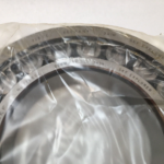 Cylindrical Roller Bearing – Straight Bore, 140 mm ID, 250 mm OD, 42 mm Width, 1 Row, CN Internal clearance.