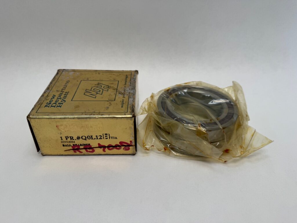 NDH Q0L12DTT7A Bearing 7012C Q-0L12-DTT-7A 60x95x18 mm 2 Pcs