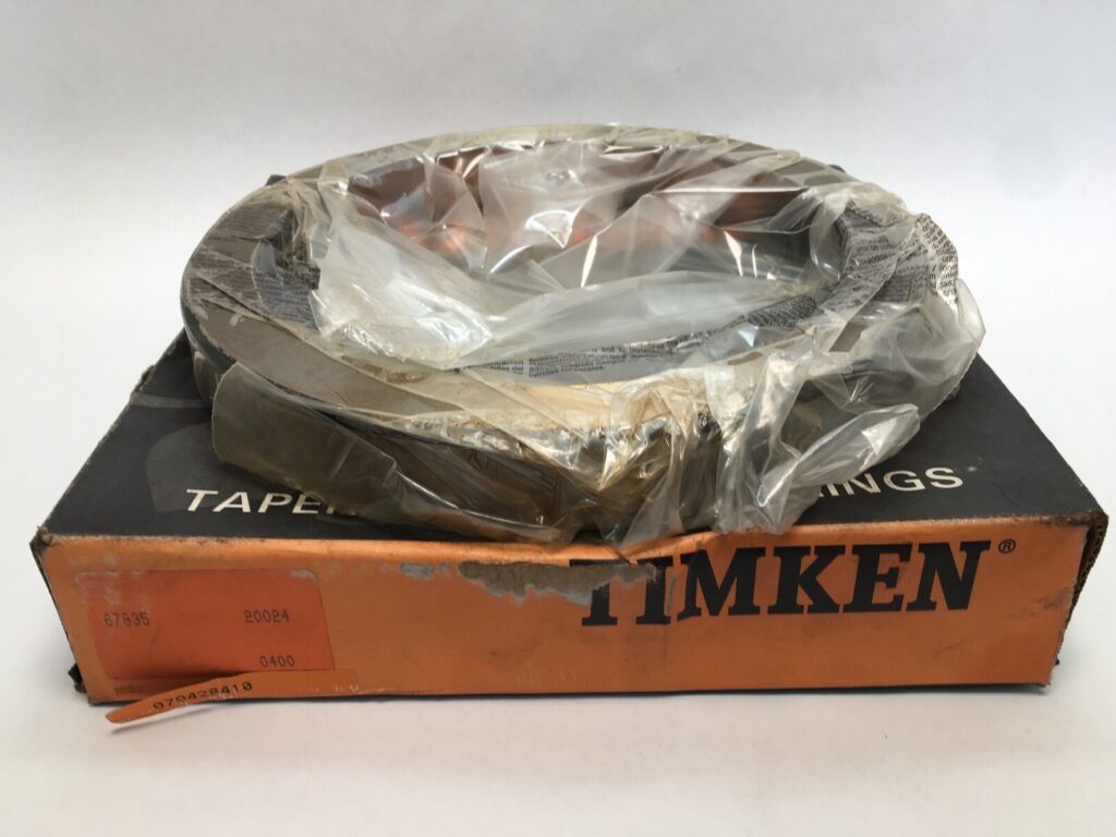 Taper Roller Single Cup – 11.4170 in Cup Outer Diameter, 1.4173 in Cup Width, class 2, Case-Carburized Steel.