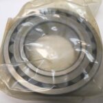 Spherical Roller Bearing – Straight Bore, 140 mm ID, 250 mm OD, 68 mm Width, Open, CN Internal clearance
