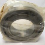 Spherical Roller Bearing – Straight Bore, 140 mm ID, 250 mm OD, 68 mm Width, Open, CN Internal clearance