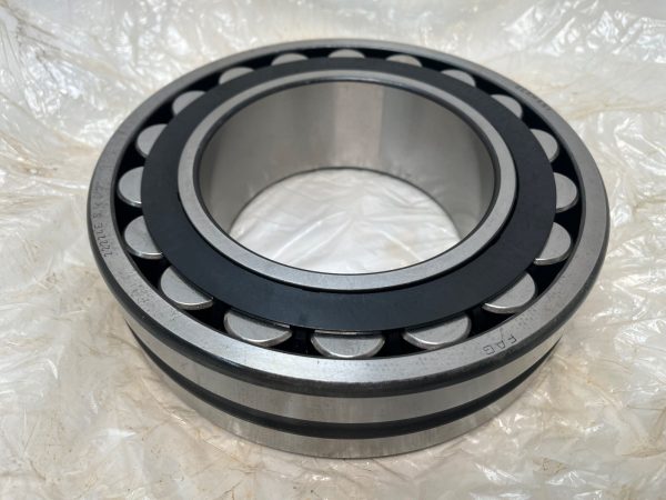 Spherical Roller Bearing – Tapered Bore, 120 mm ID, 215 mm OD, 58 mm Width, Open, CN Internal clearance.