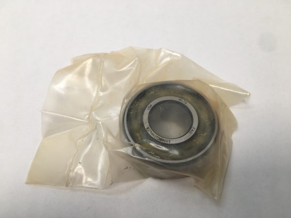 Deep Groove Ball Bearing – Straight Bore, 20 mm ID, 47 mm OD, 20.6 mm Width, Open, Without Snap Ring.