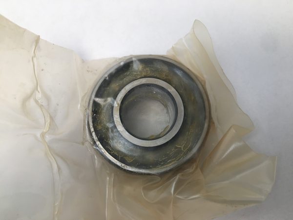Deep Groove Ball Bearing – Straight Bore, 20 mm ID, 47 mm OD, 20.6 mm Width, Open, Without Snap Ring.