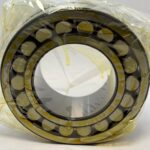 Spherical Roller Bearing – Straight Bore, 110 mm ID, 200 mm OD, 69.8 mm Width, Open, CN Internal Clearance.