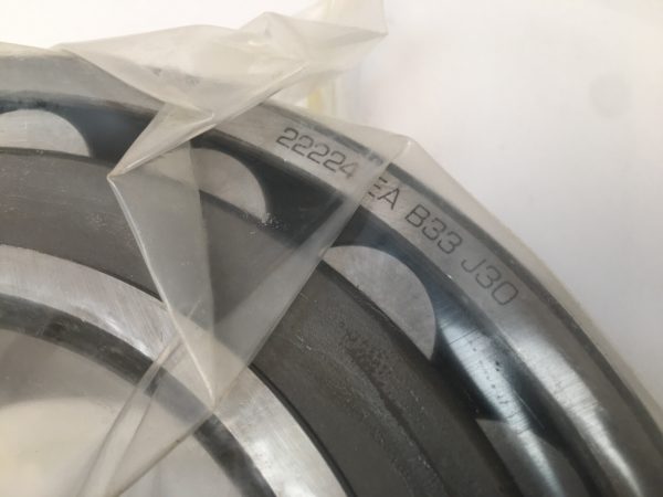Spherical roller bearing – Straight Bore, 120 mm ID, 215 mm OD, 58 mm Width, Open, CN Internal clearance.