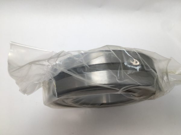 Spherical roller bearing – Straight Bore, 120 mm ID, 215 mm OD, 58 mm Width, Open, CN Internal clearance.