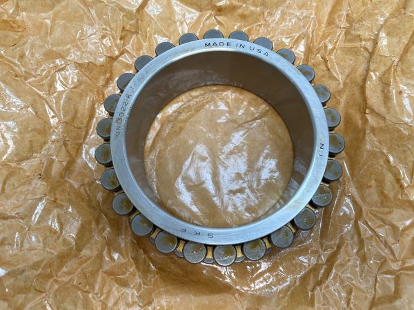 Cylindrical Roller Bearing – Tapered Bore, 110 mm ID, 170 mm OD, 45 mm Width, 2 Row.