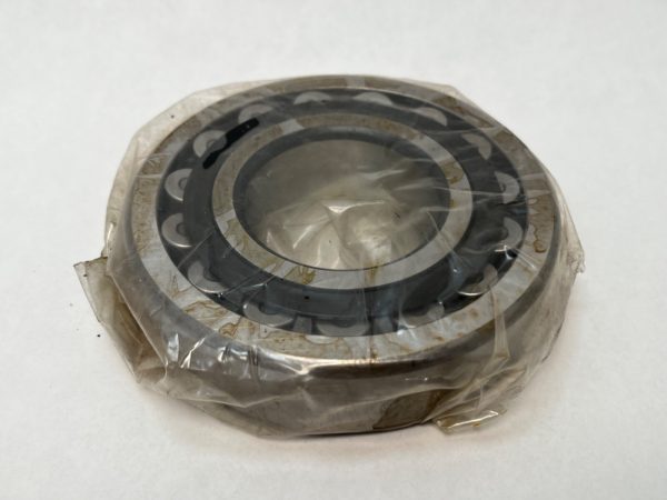 Spherical roller bearing – Straight Bore, 50 mm ID, 110 mm OD, 27 mm Width, Open, CN Internal clearance.