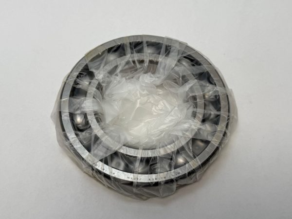 Deep Groove Ball Bearing – Straight Bore, 80 mm ID, 140 mm OD, 26 mm Width, Single Shield, Without Snap Ring