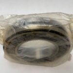 Spherical Roller Bearing – Straight Bore, 80 mm ID, 140 mm OD, 33 mm Width, Open, CN Internal clearance.