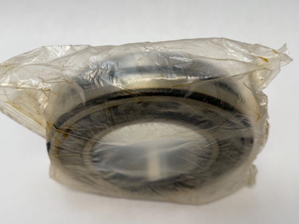 Spherical Roller Bearing – Straight Bore, 80 mm ID, 140 mm OD, 33 mm Width, Open, CN Internal clearance.