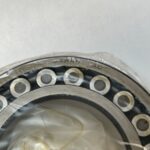 NTN 22218BD1 Spherical Roller 90x160x40 mm 22218CJ 22218 B W33/D1 Japan