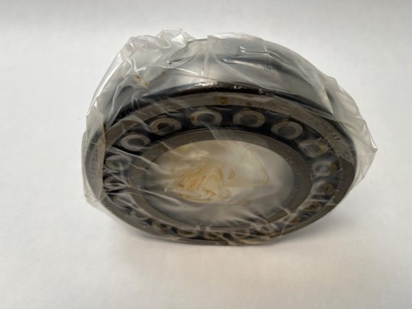 NTN 22218BD1 Spherical Roller 90x160x40 mm 22218CJ 22218 B W33/D1 Japan