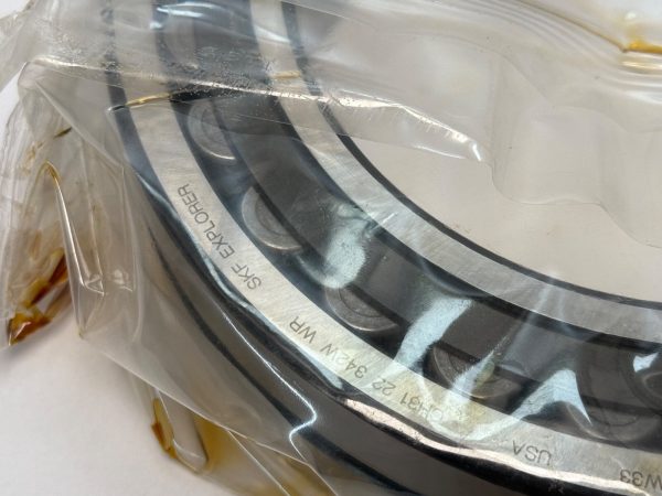 Spherical Roller Bearing – Straight Bore, 170 mm ID, 260 mm OD, 67 mm Width, Open, CN Internal Clearance.
