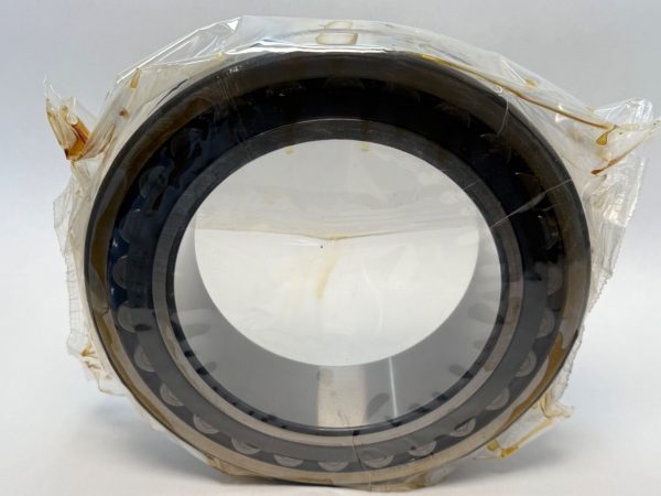 Spherical Roller Bearing – Straight Bore, 170 mm ID, 260 mm OD, 67 mm Width, Open, CN Internal Clearance.