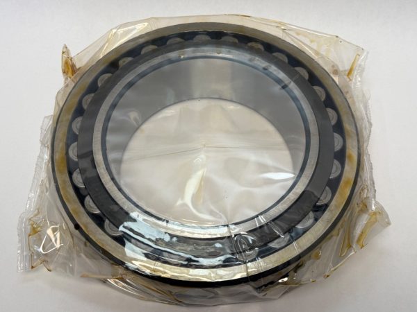 Spherical Roller Bearing – Straight Bore, 170 mm ID, 260 mm OD, 67 mm Width, Open, CN Internal Clearance.