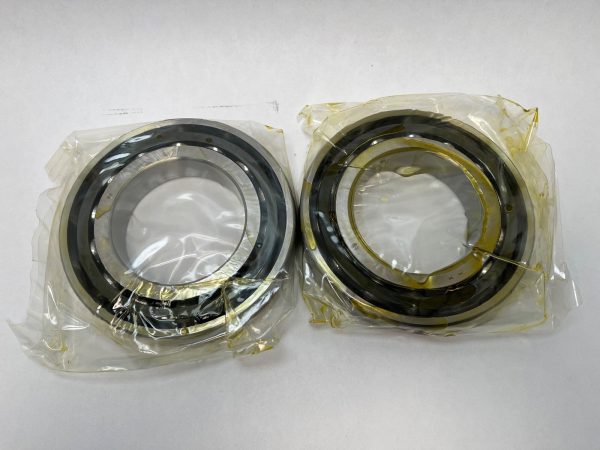 Angular Contact Bearings – 90 mm ID, 160 mm OD, 30 mm Width, Open, 15°, Light preload.