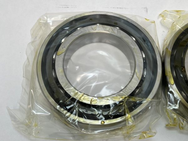 Angular Contact Bearings – 90 mm ID, 160 mm OD, 30 mm Width, Open, 15°, Light preload.
