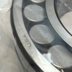 Spherical Roller Bearing – Straight Bore, 140 mm ID, 250 mm OD, 68 mm Width, Open, C3 Internal Clearance.