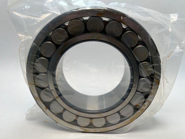 Spherical Roller Bearing – Straight Bore, 140 mm ID, 250 mm OD, 68 mm Width, Open, C3 Internal Clearance.
