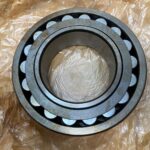 Spherical Roller Bearing – Straight Bore, 120 mm ID, 215 mm OD, 58 mm Width, Open, C3 Internal Clearance.