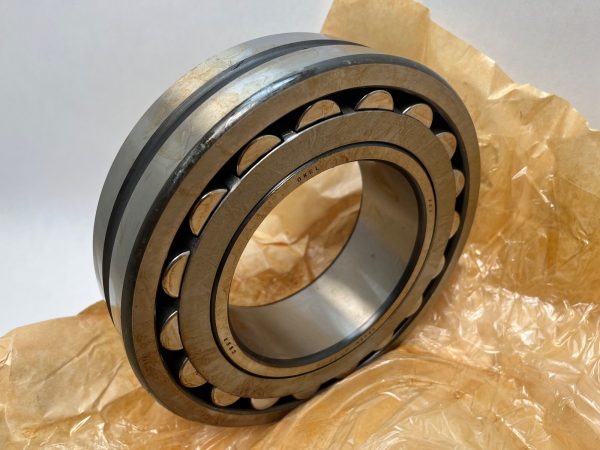 Spherical Roller Bearing – Straight Bore, 120 mm ID, 215 mm OD, 58 mm Width, Open, C3 Internal Clearance.