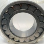 Spherical Roller Bearing – Tapered Bore, 160 mm ID, 290 mm OD, 80 mm Width, Open, C3 Internal clearance.