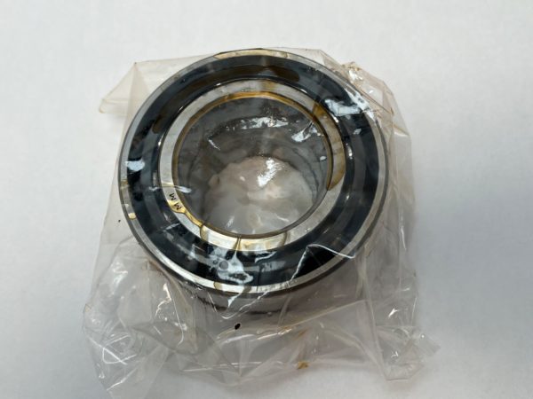 Super Precision Angular Contact Ball Bearing – Straight Bore, 55 mm ID, 100 mm OD, 21 mm Width, Open, 15° Contact Angle.