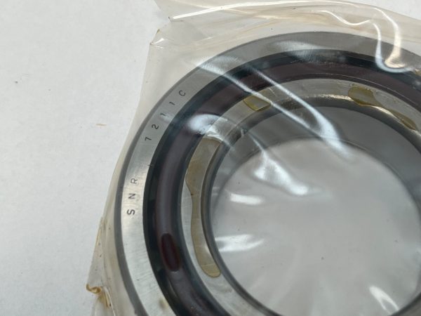Angular Contact Ball Bearing – Straight Bore, 55 mm ID, 100 mm OD, 21 mm Width, Open, 15° Contact Angle, Light Preload.
