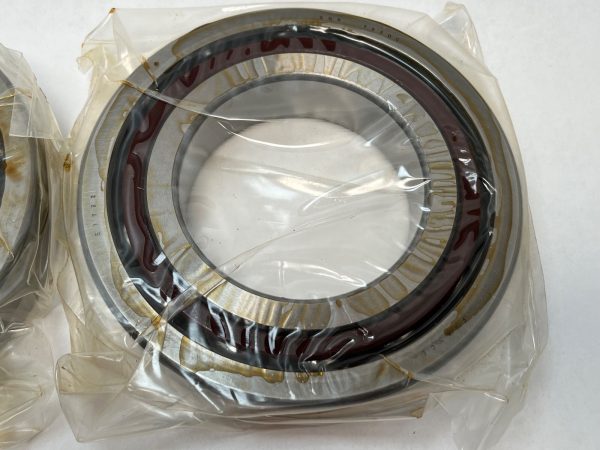 Angular Contact Ball Bearing – 90 mm ID, 160 mm OD, 30 mm Width, Open, 15° Contact Angle, Light Preload.