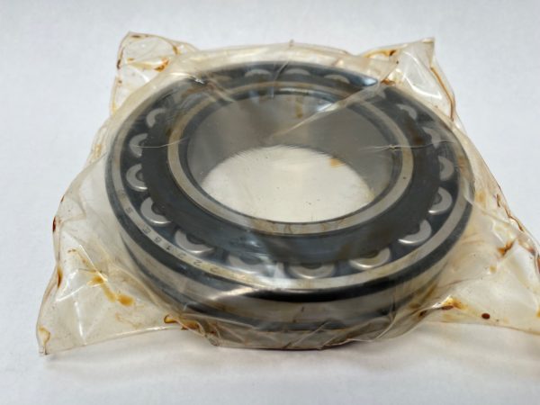 Spherical roller bearing – Straight Bore, 80 mm ID, 140 mm OD, 33 mm Width, Open, C3 Internal clearance.