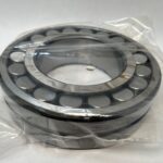 Spherical roller bearing – Straight Bore, 110 mm ID, 200 mm OD, 53 mm Width, Open, CN Internal clearance.